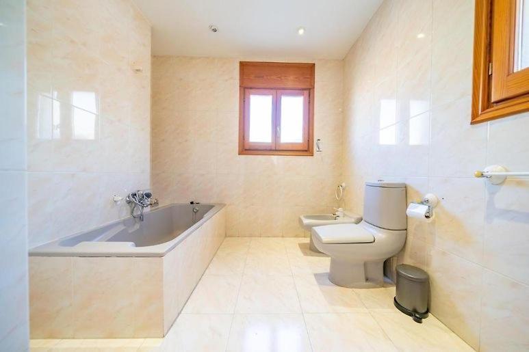 圣苏珊娜Preciosa Casa 2000 M2 Piscina Mar Barbacoa Felicidad别墅 外观 照片